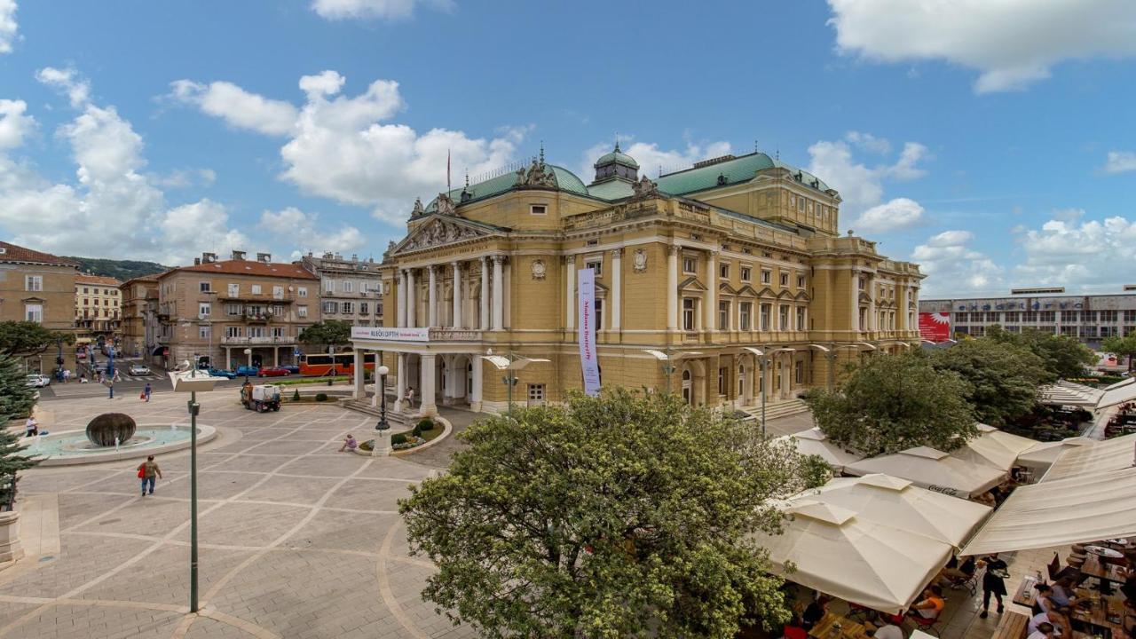Apartments Art Teatro Rijeka Eksteriør bilde